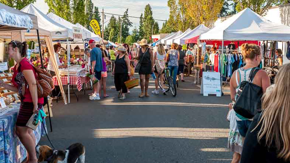 Summer by the Sea Street Market